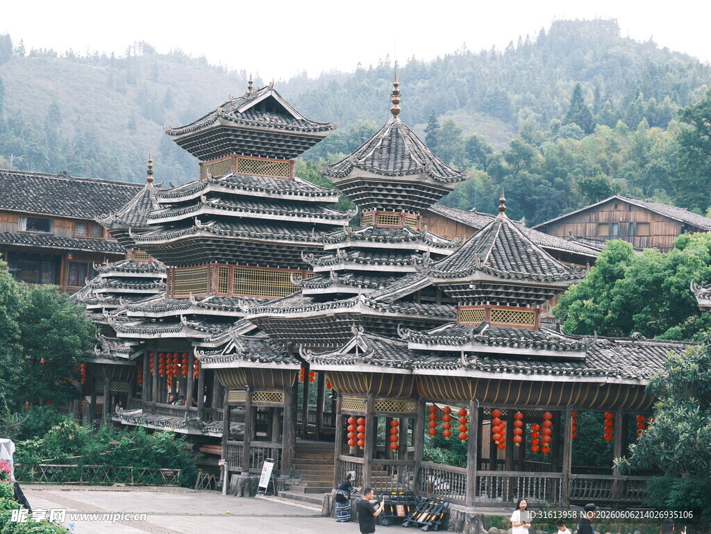 古色古香的中式传统建筑群