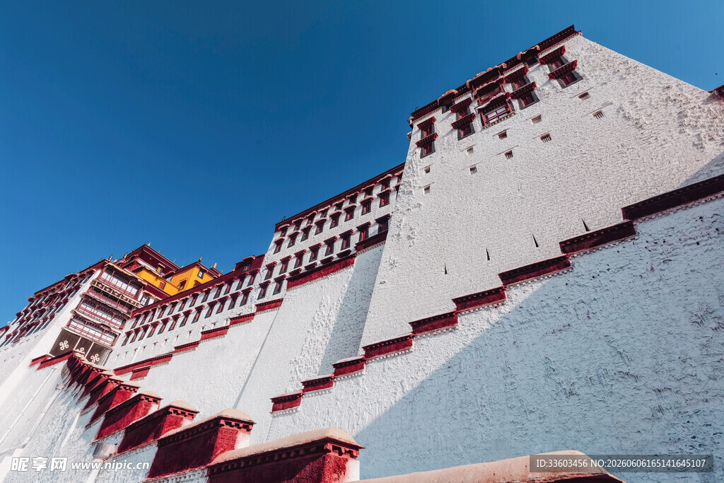 雄伟布达拉宫建筑景观