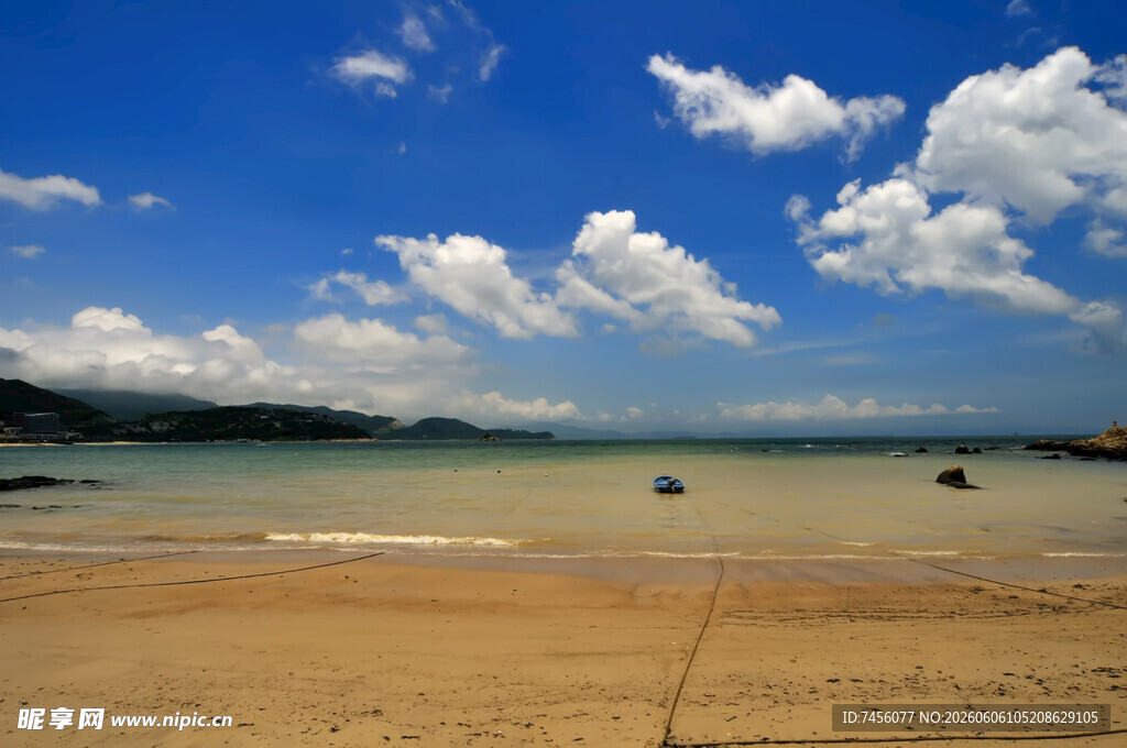 美丽海滨沙滩风景