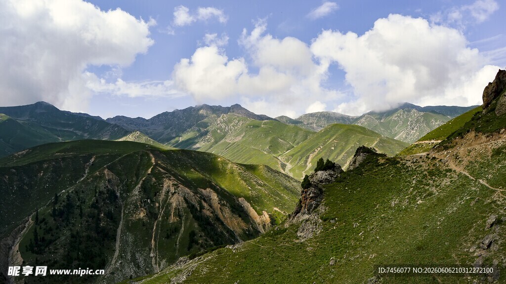 山间美景