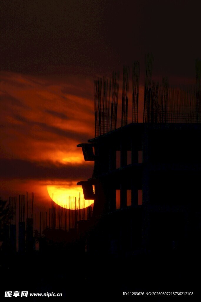 夕阳下的建筑