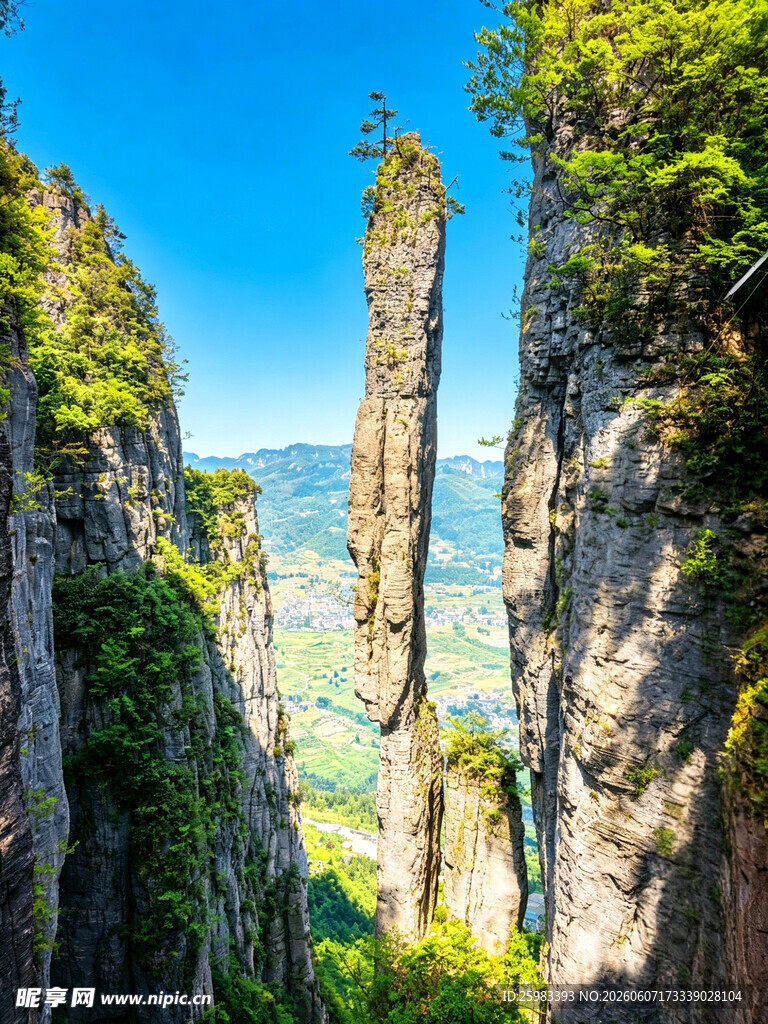 奇峰怪石