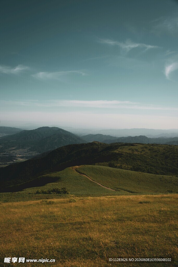 山间草原美景