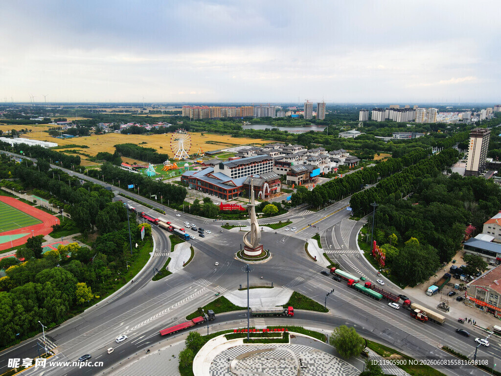 馆陶县城市十字路口全景俯瞰