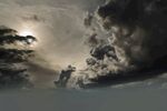 壮丽天空中的奇幻云层