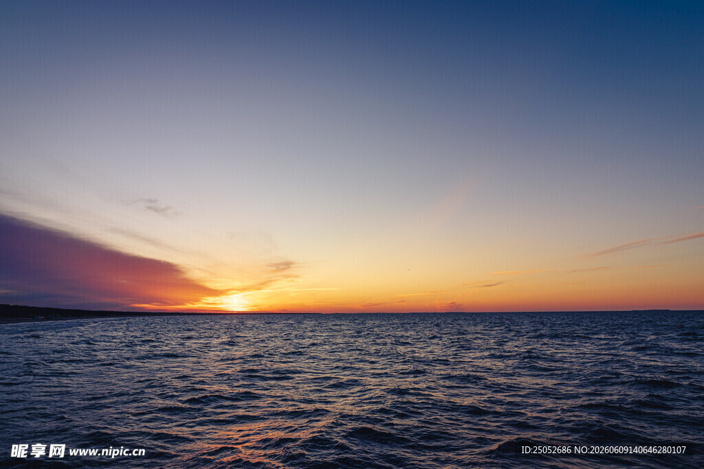 海上日落美景