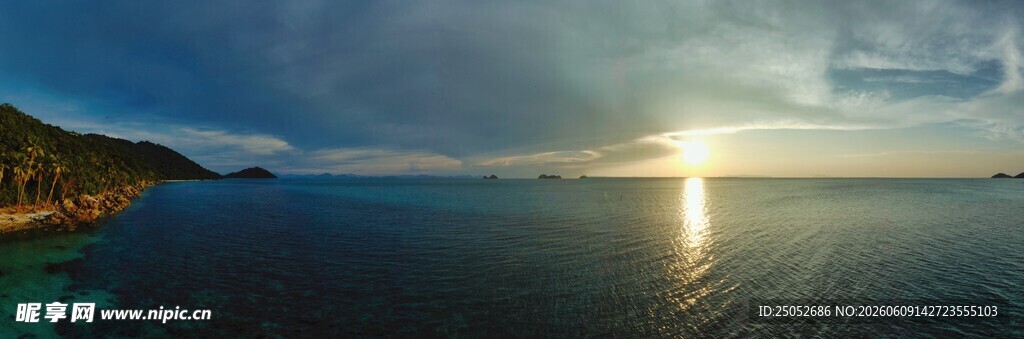 海上日落美景