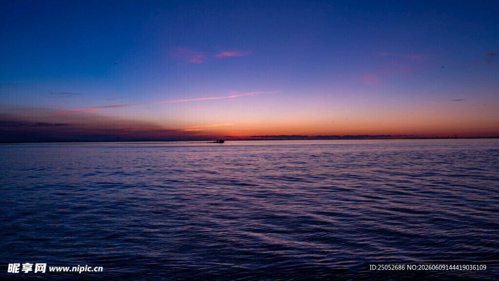 海上日落美景
