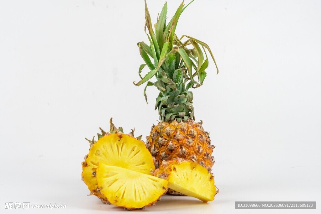 新鲜菠萝