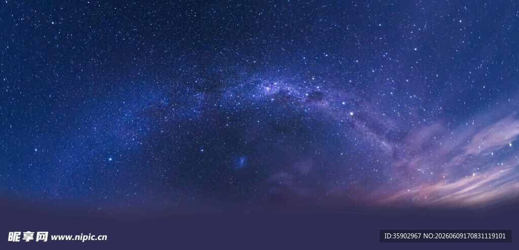 梦幻星空下的壮美宇宙景观