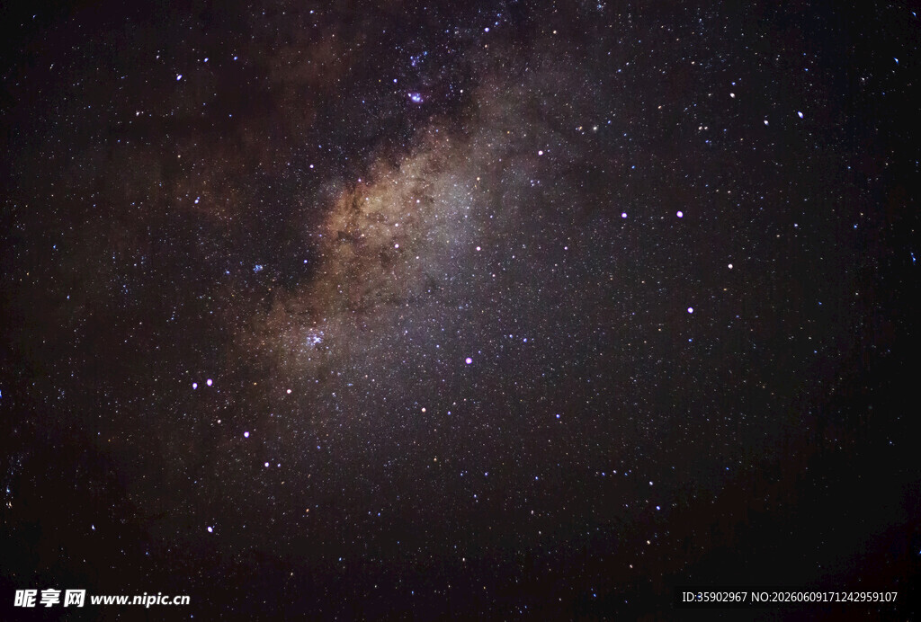 璀璨星空下的银河系美景