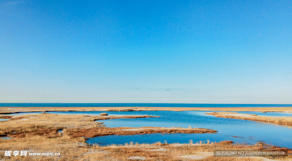 辽阔湿地风光碧水蓝天