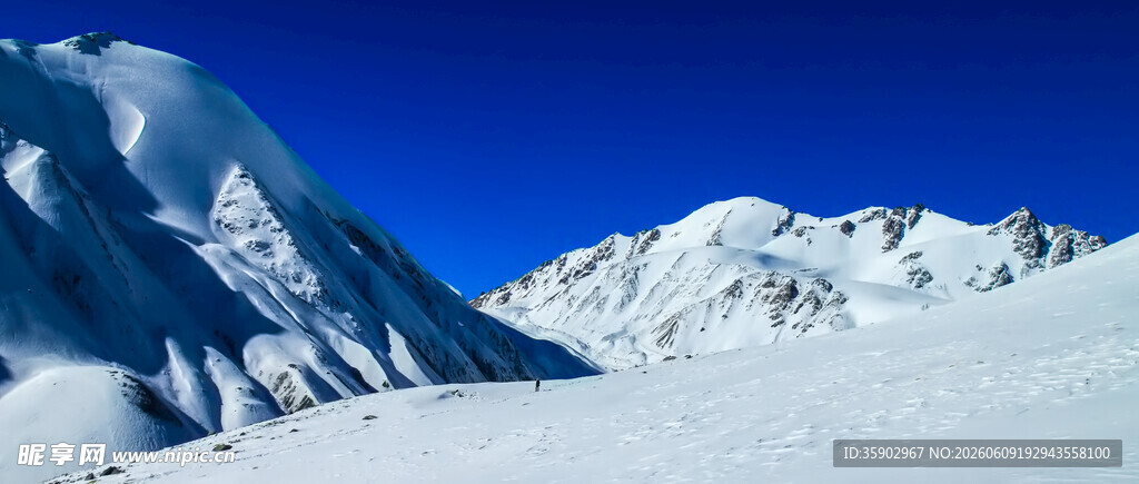 壮丽雪山美景