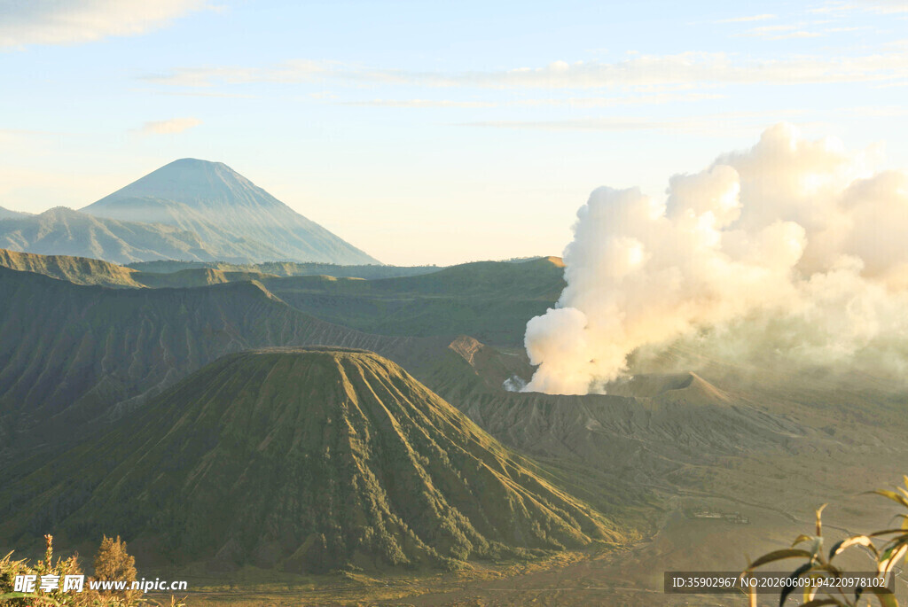 壮丽火山景观