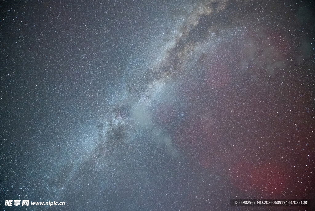 壮丽星系星云图景