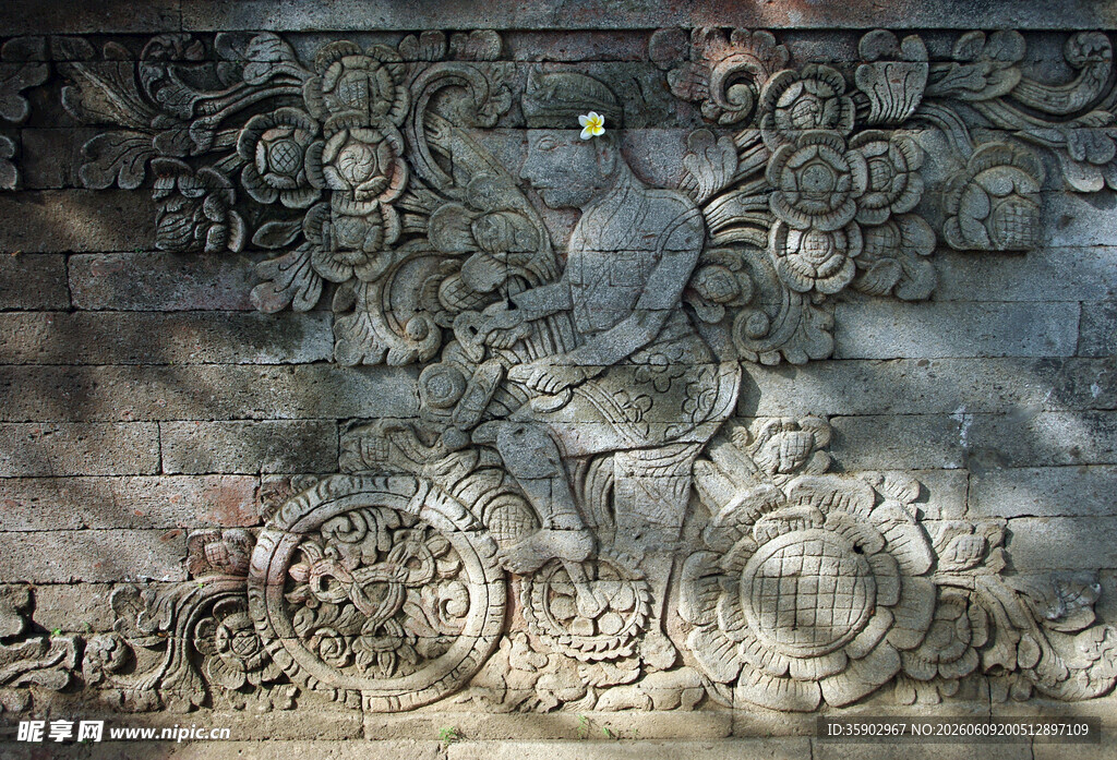 古代精美浮雕艺术作品