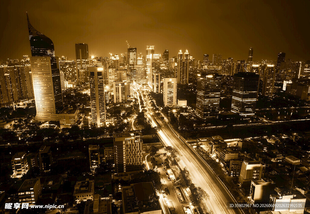 城市璀璨夜景俯瞰图