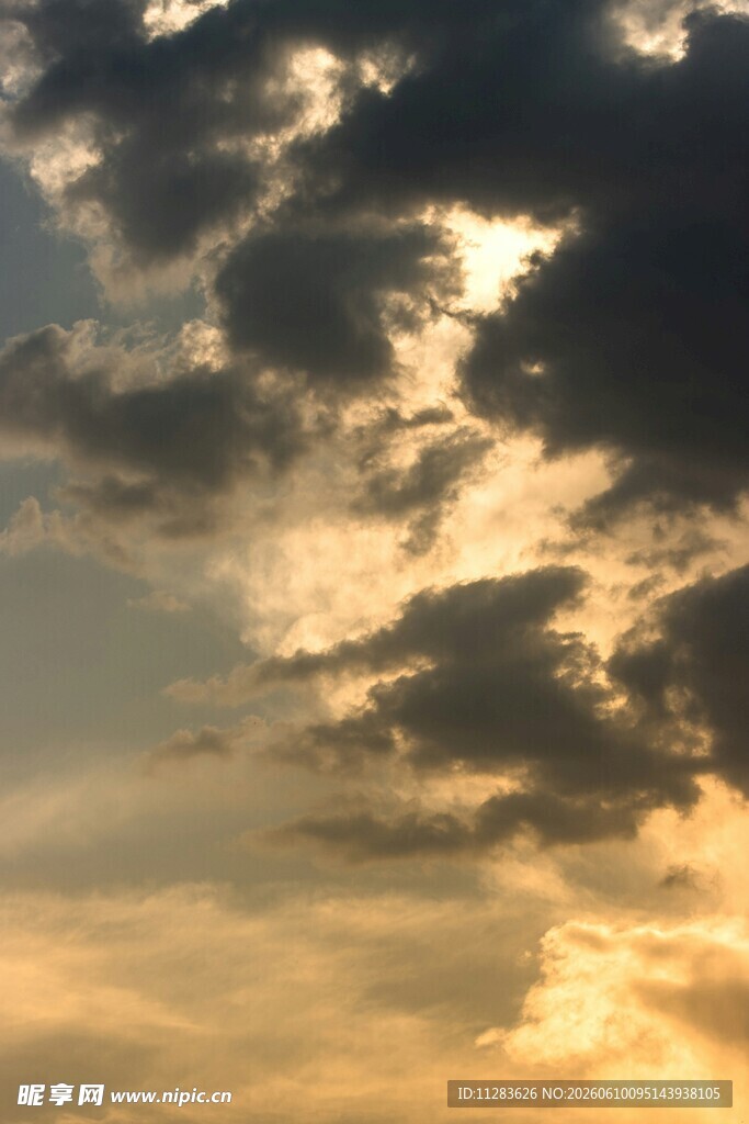 夕阳下的绚烂