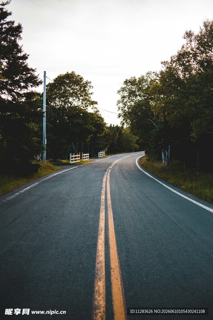 蜿蜒公路开启