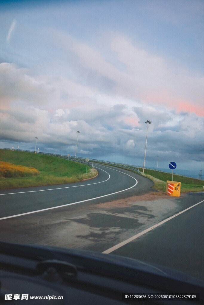 公路驾驶风景