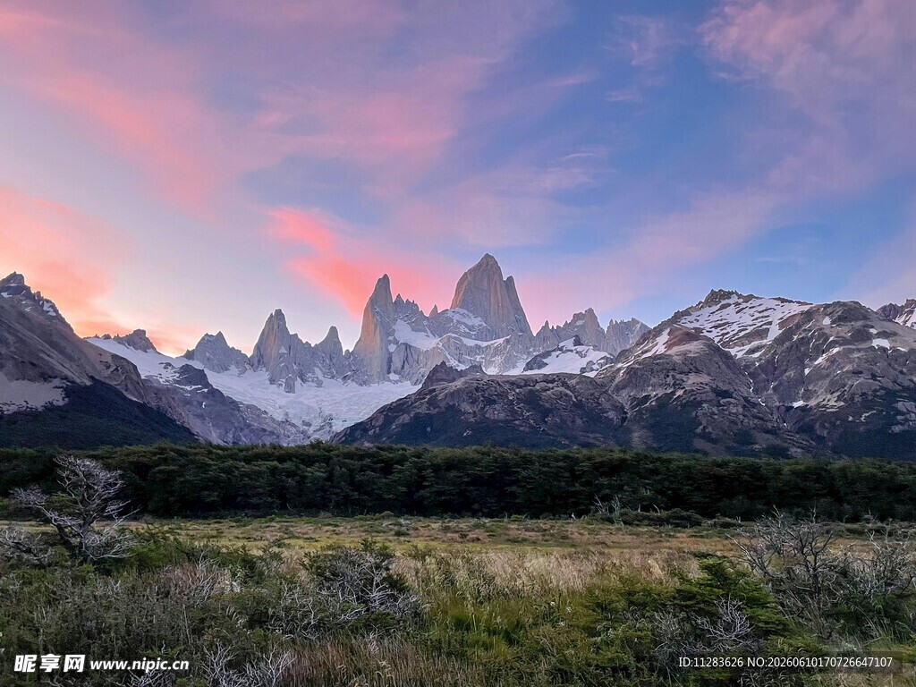 壮丽雪山