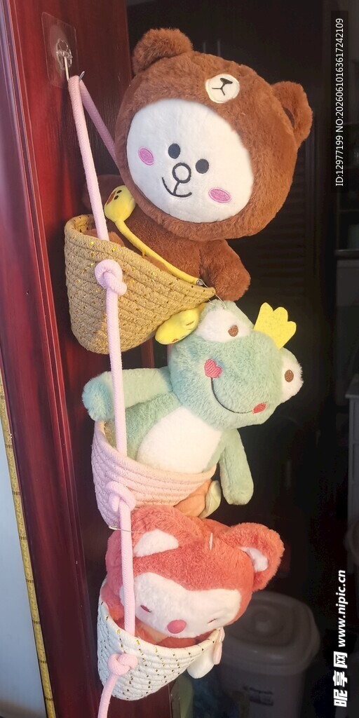 可爱毛绒玩具悬挂展示