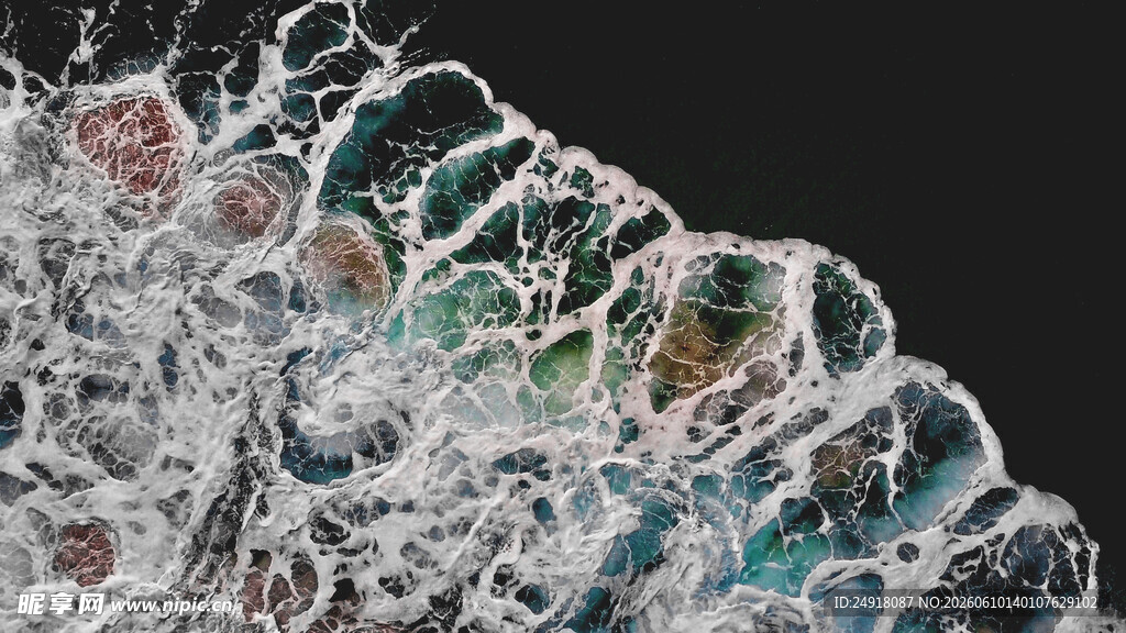 大海鸟瞰梦幻多彩泡沫纹理特写