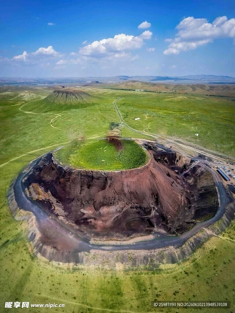 矿坑