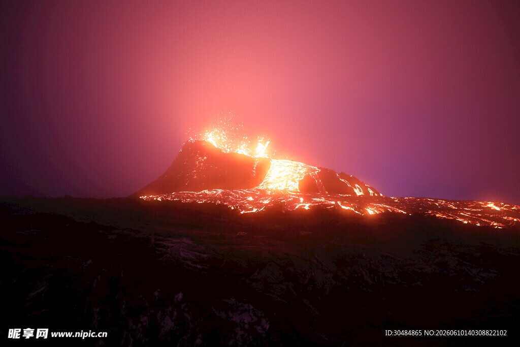 火山喷发夜景奇观