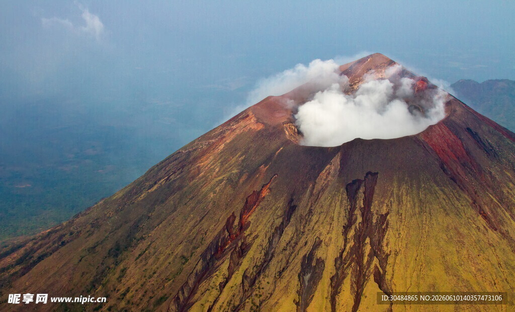 壮丽火山景观