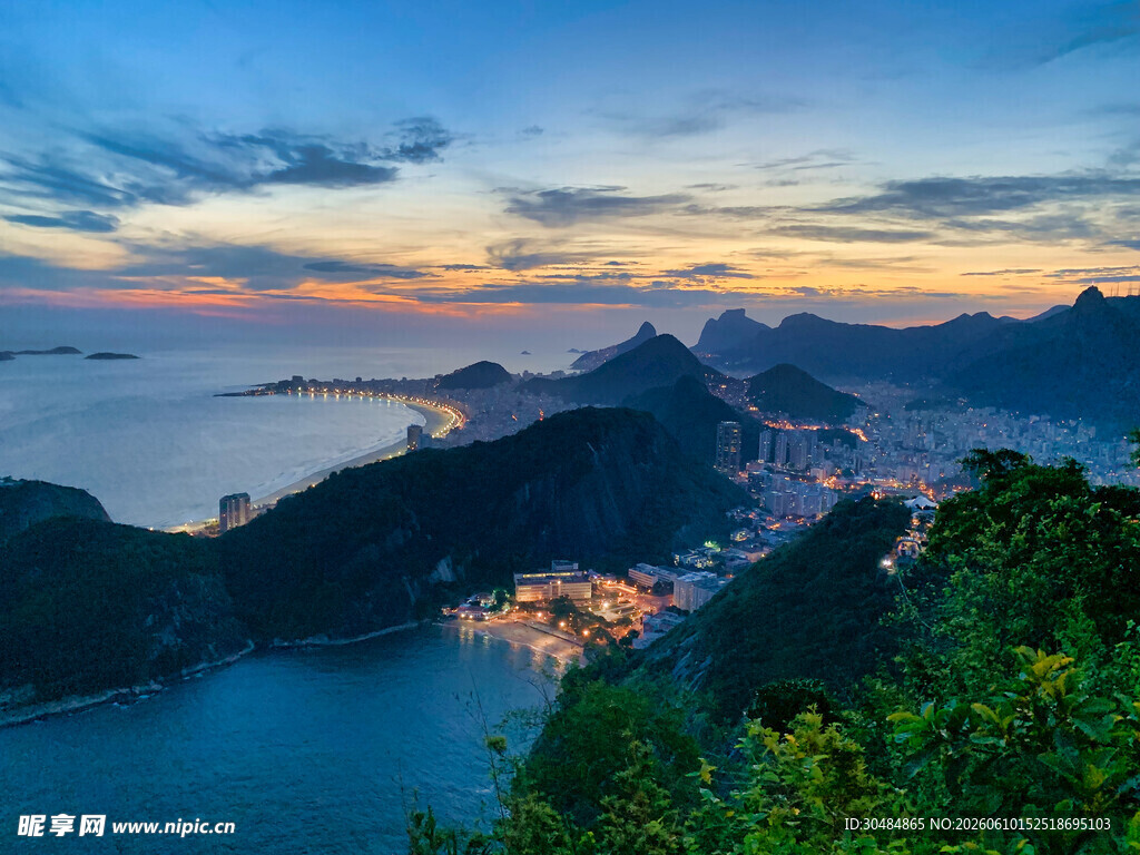 里约热内卢美丽黄昏海景