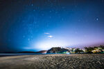 海边璀璨星空夜景