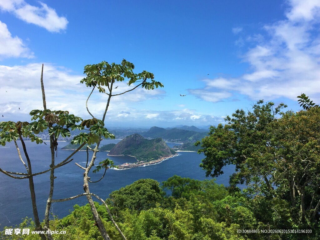 山顶俯瞰美景