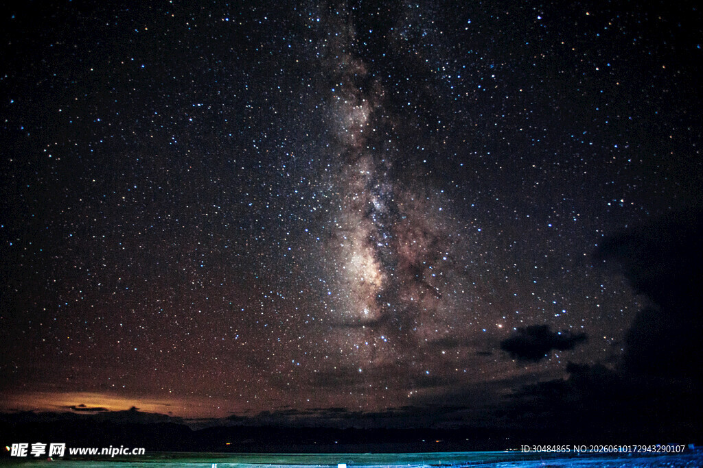 夜空下的璀璨星河