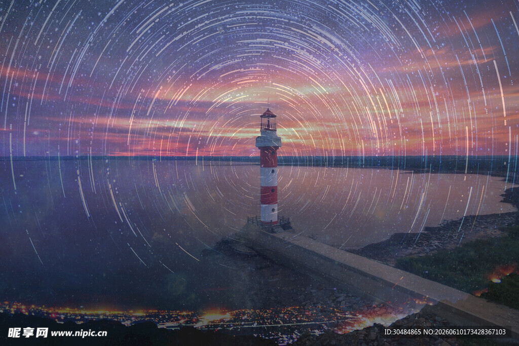 海边灯塔星轨梦幻美景