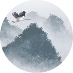水墨山水间的飞鸟