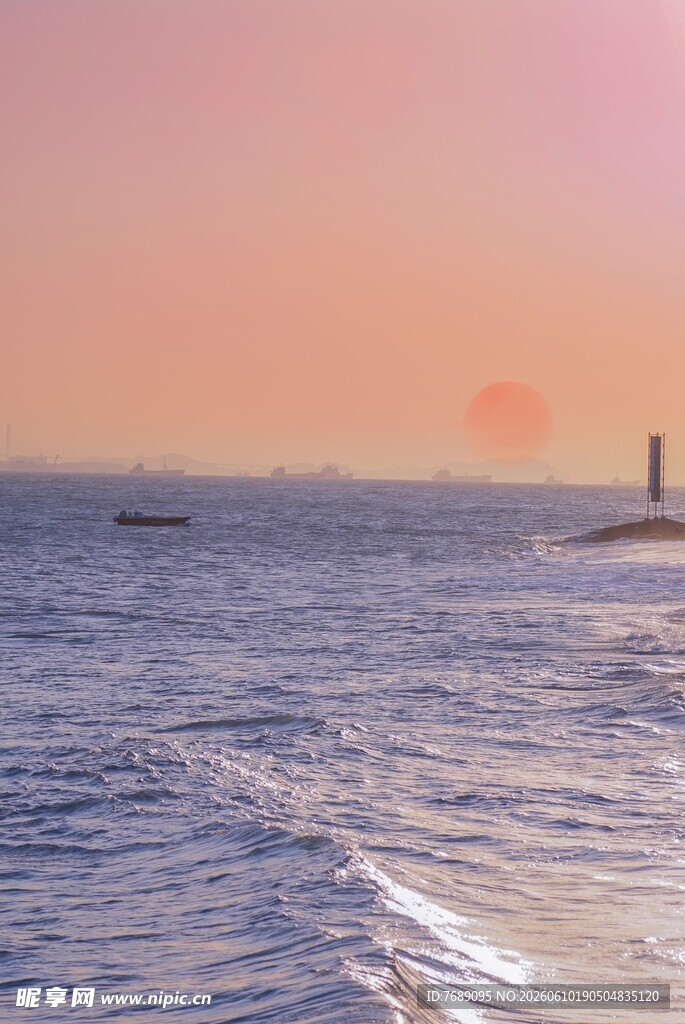 粉海归舟