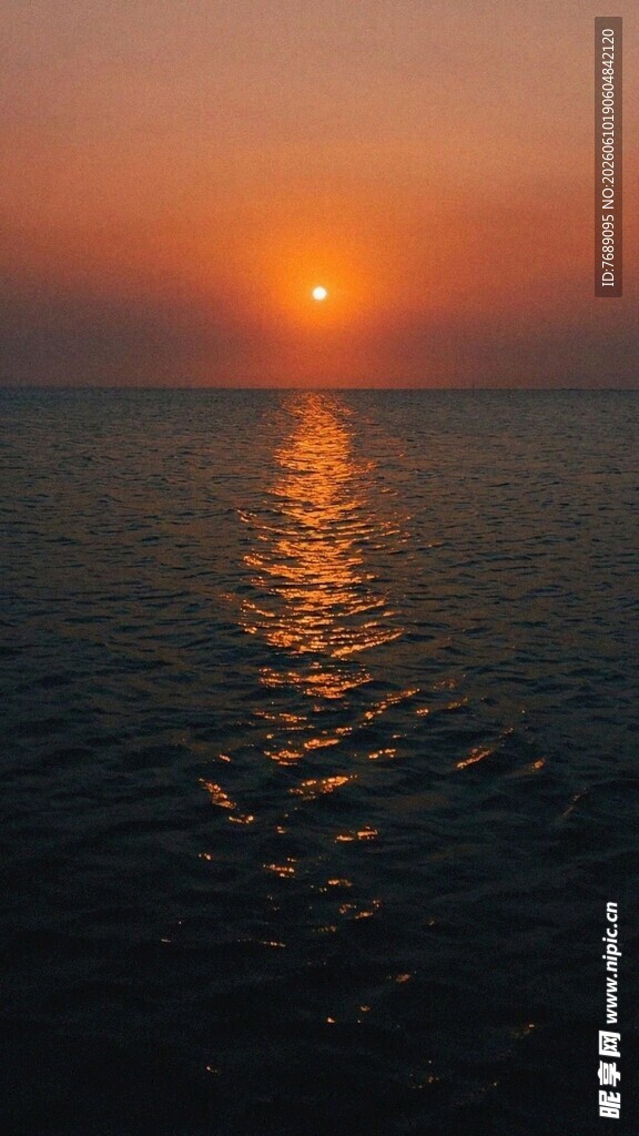 海上落日余晖