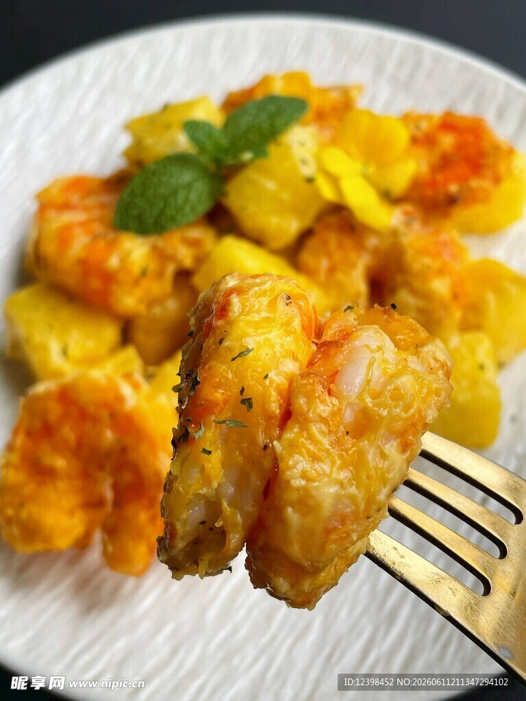 香煎虾仁配土豆美味佳肴
