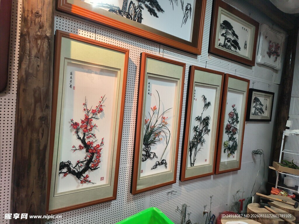 中式画室传统书画作品展示