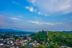 山城村落与山间长城美景