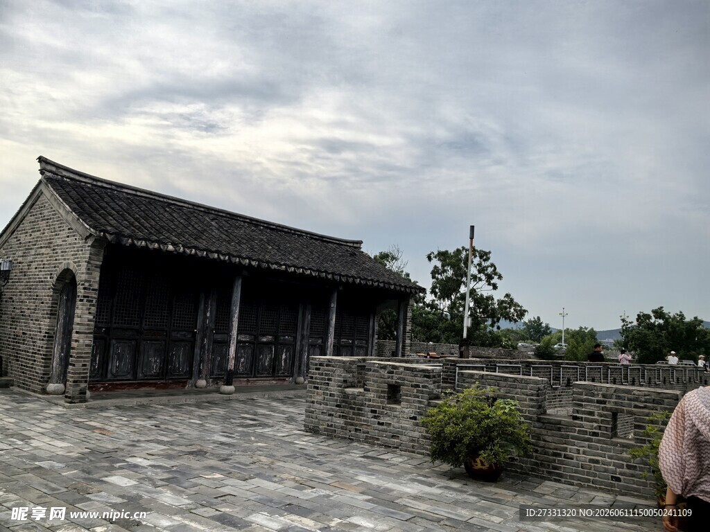 古朴中式老建筑