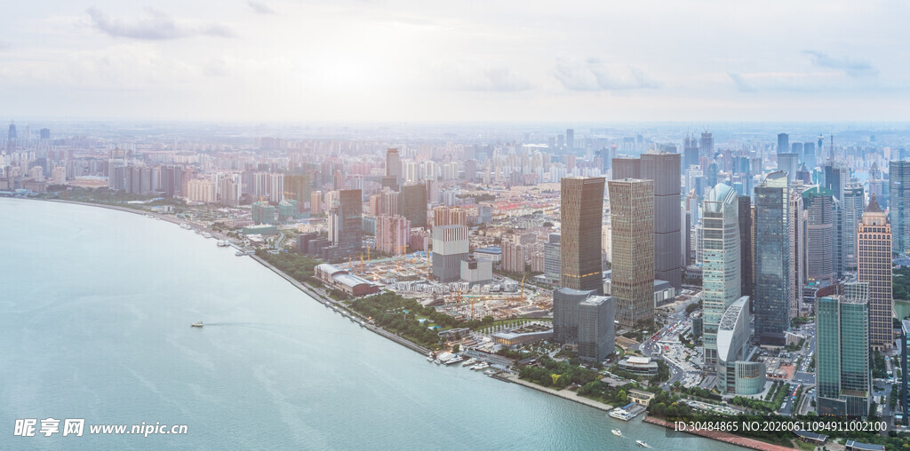 城市滨水风光俯瞰图