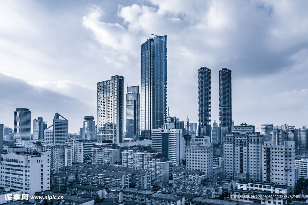 现代都市天际线景观