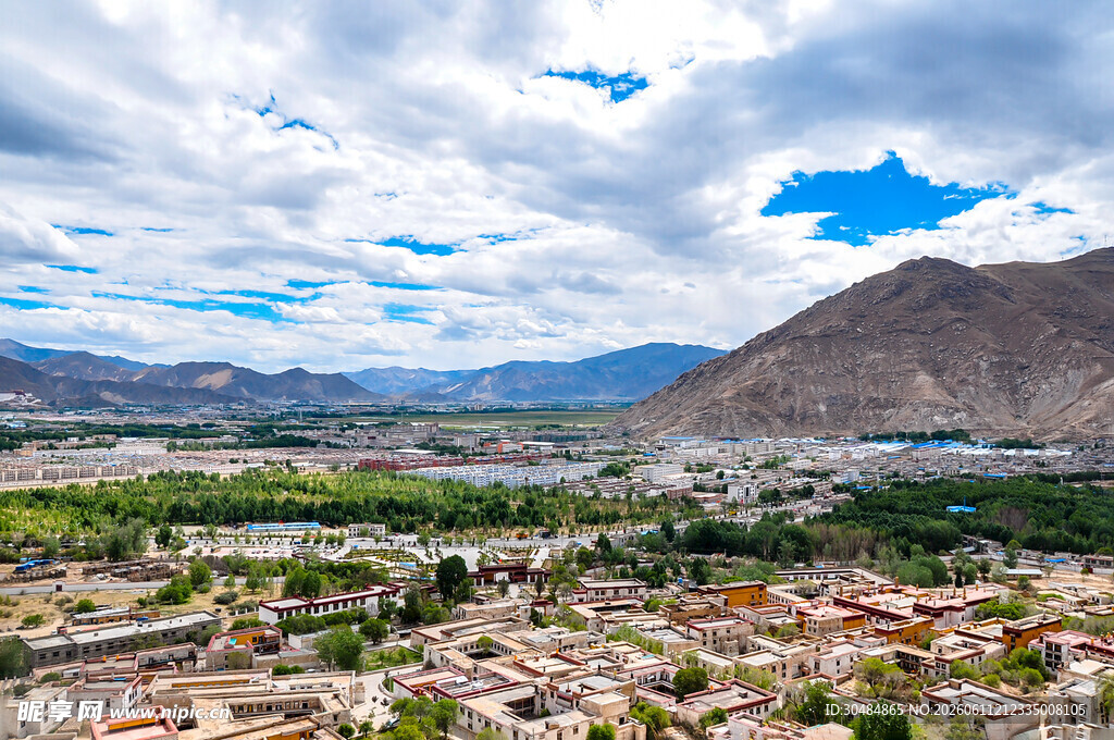 拉萨色拉寺后山