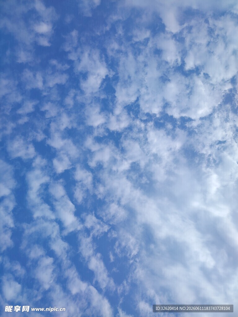 蓝天白云美景