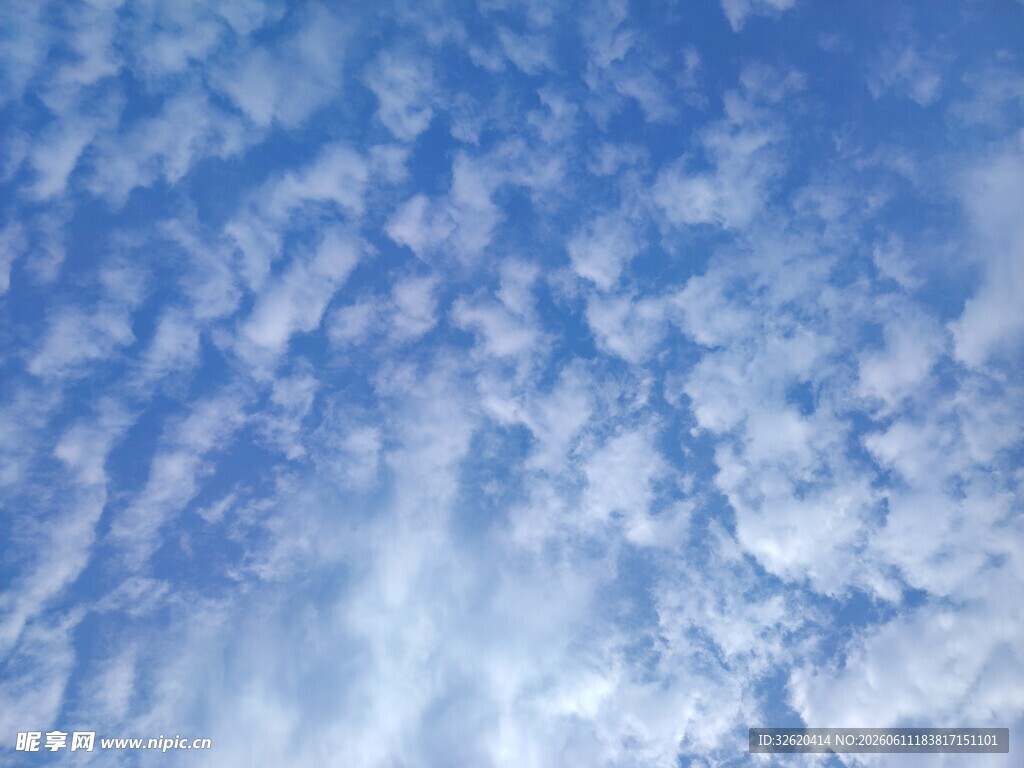 蓝天白云美景