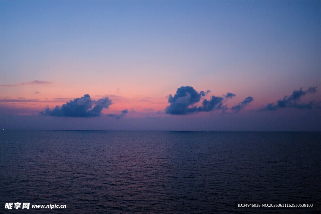 海上日落美景