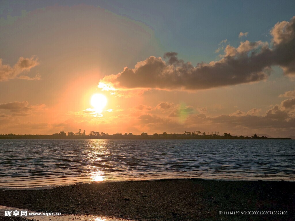 海边日落美景