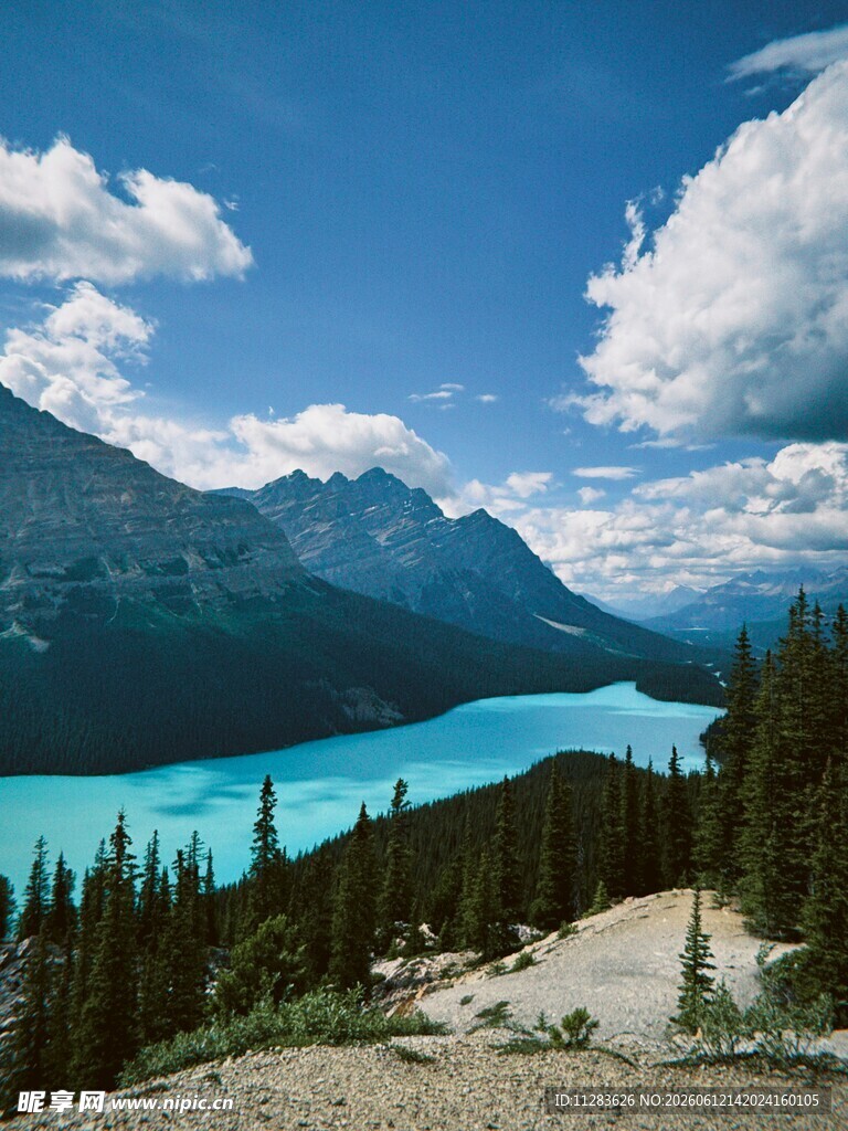 壮美湖山风景图